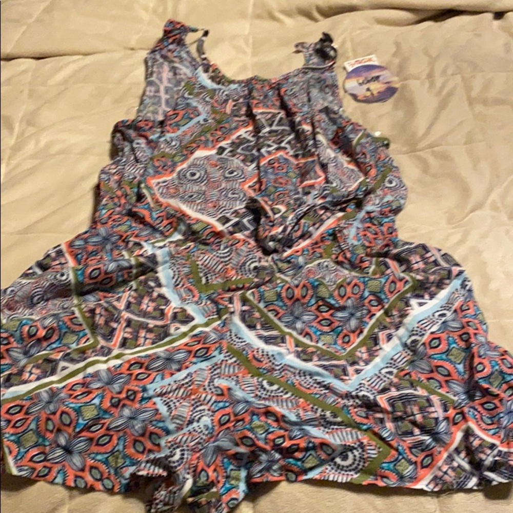Romper - Picture 2 of 4
